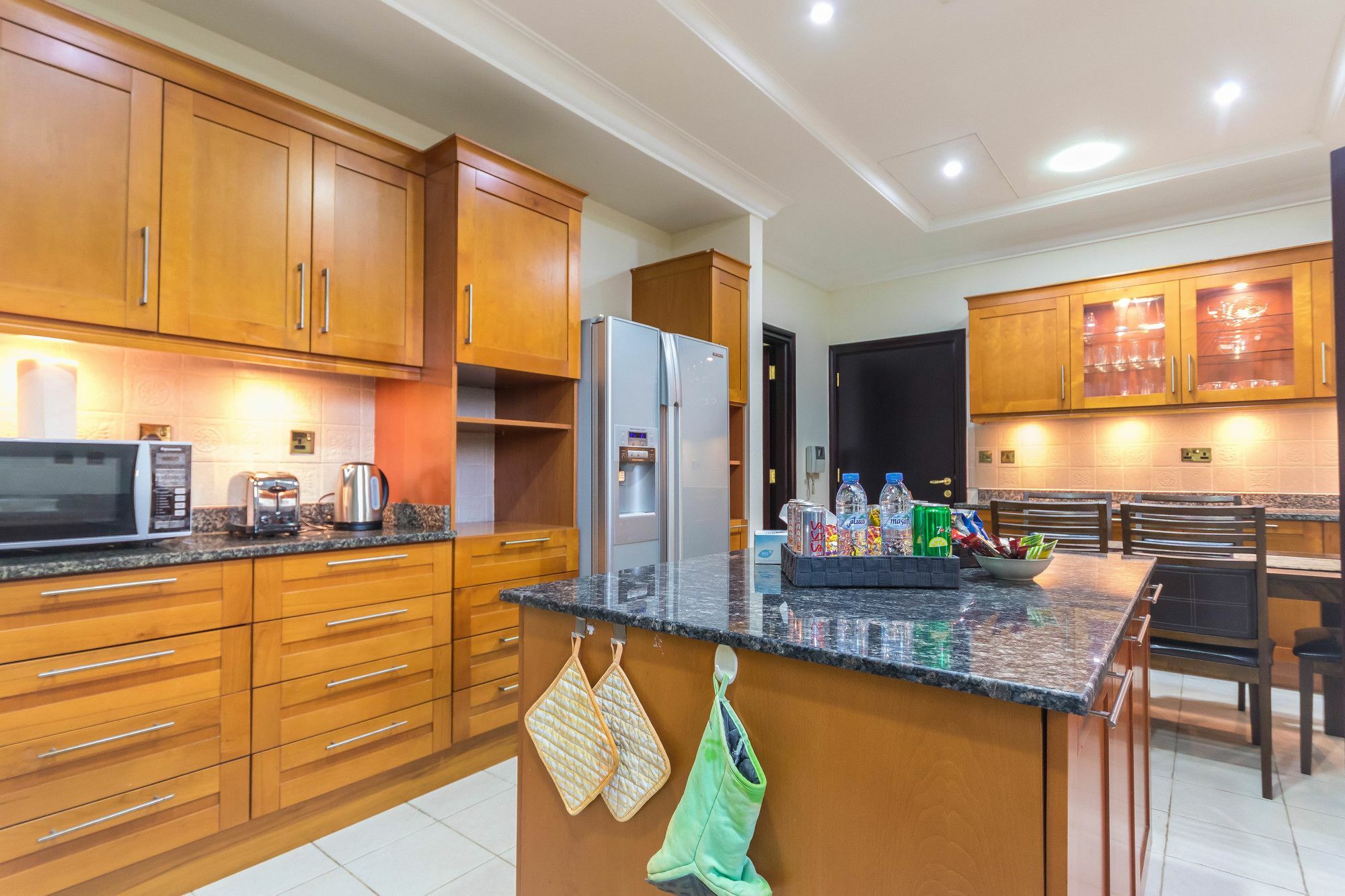 Yanjoon Holiday Homes - Palm Jumeirah Frond A Villas 迪拜 外观 照片